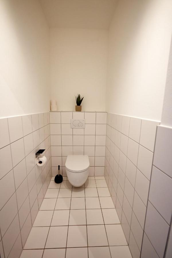 Trendy Apartment 2 Zimmer Zentral Gelegen فيينا المظهر الخارجي الصورة