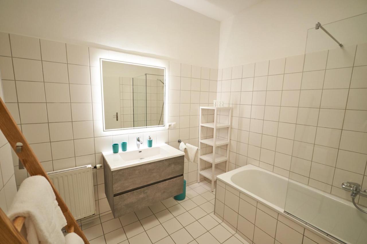 Trendy Apartment 2 Zimmer Zentral Gelegen فيينا المظهر الخارجي الصورة